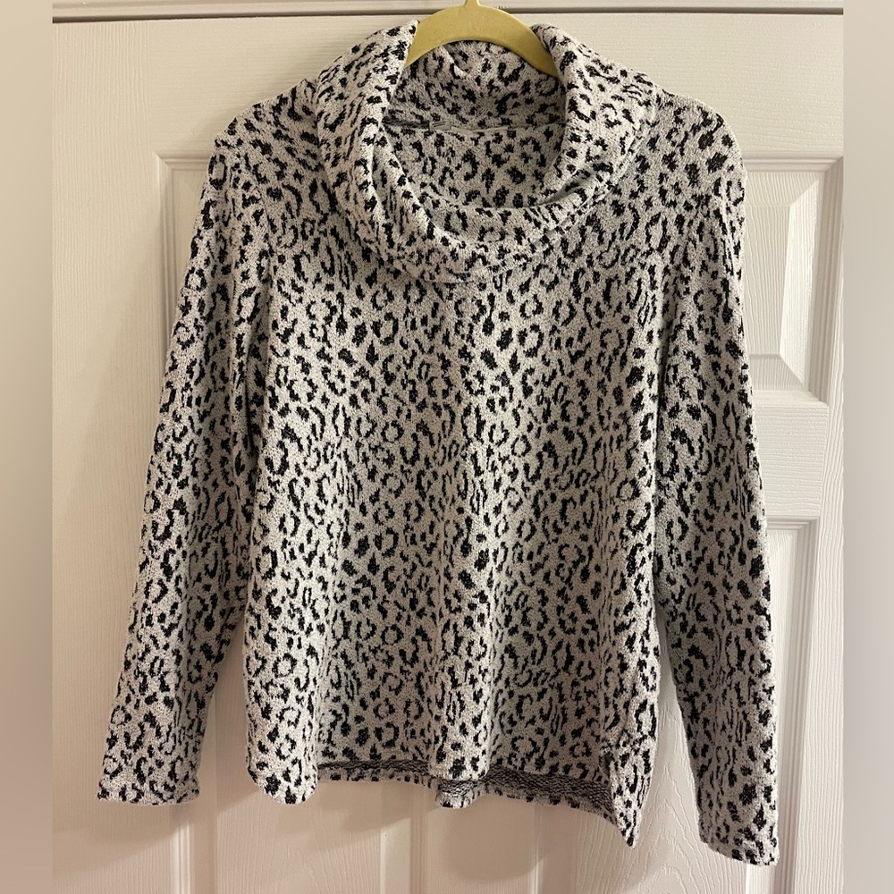 Croft & Barrow Cheetah print sweater